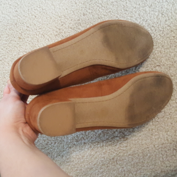 Old Navy Suede Pumps - Picture 3 of 5